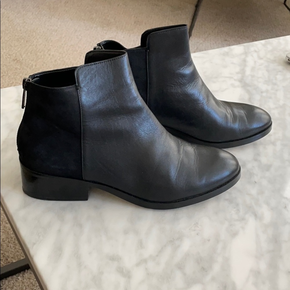 Sold !!Cole Haan bootie size 9